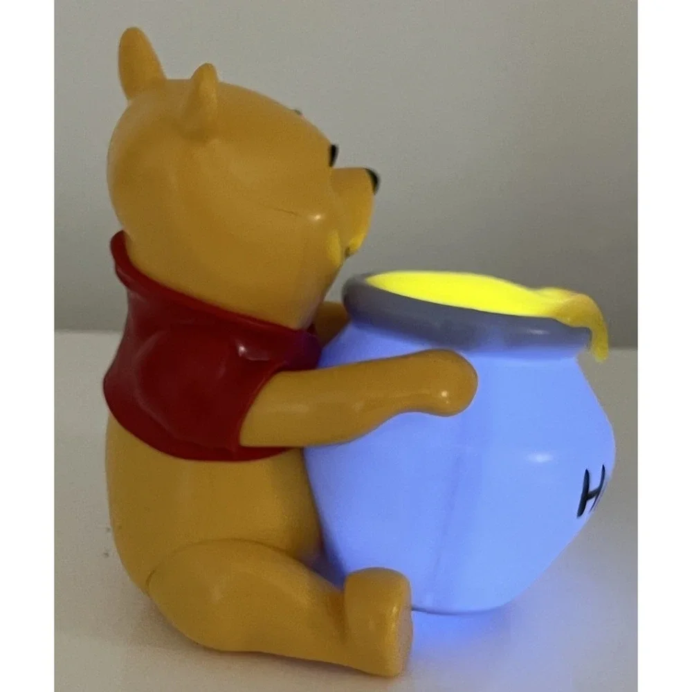 Winnie The Pooh Hunny Pot Light Desktop Light Lamp by PALADONE(5/b18)